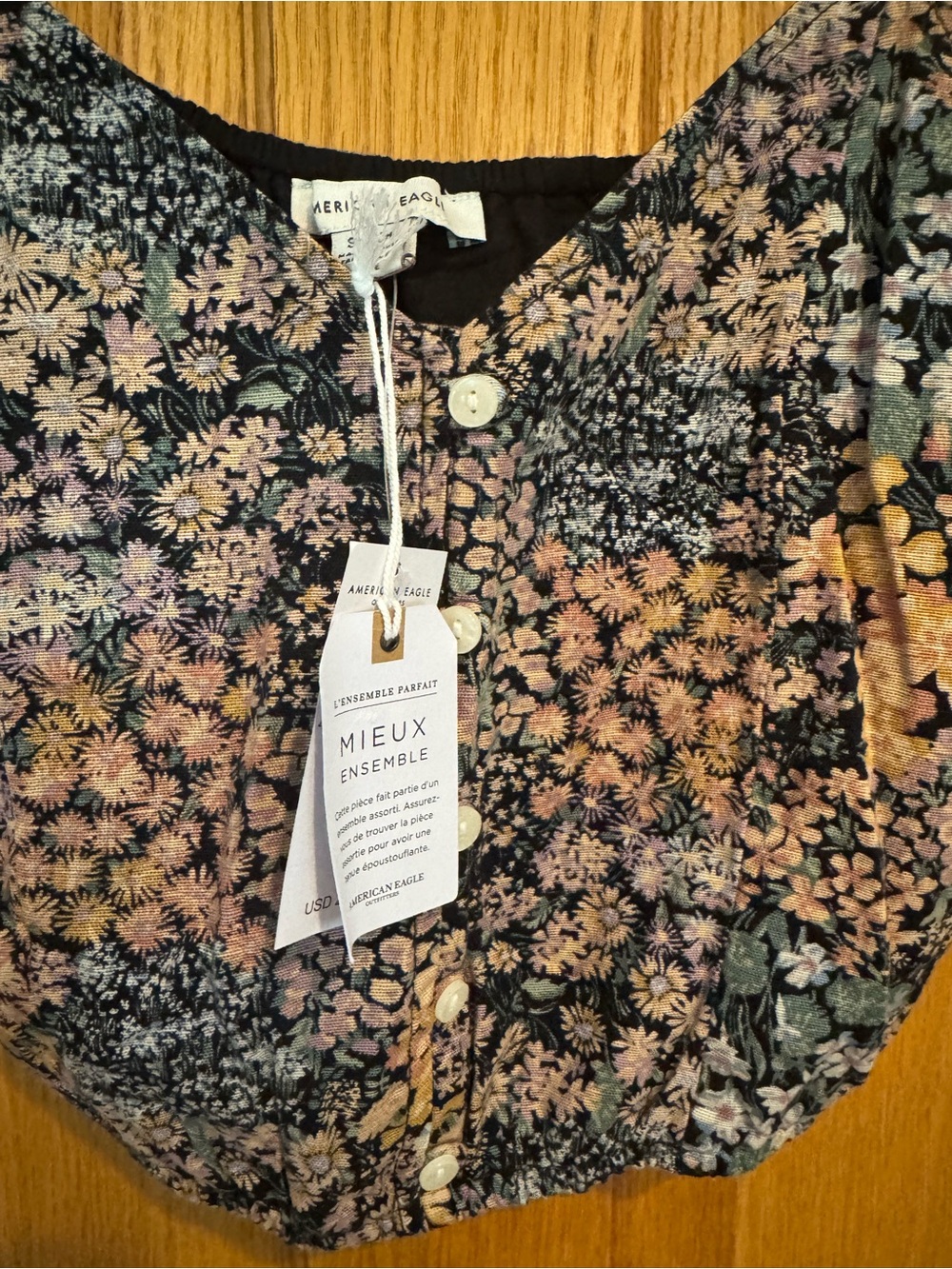 American Eagle Outfitters Black Floral Button-Front Cami - Picture 2 of 5